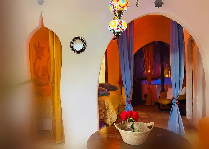 Casas Cueva El Castano